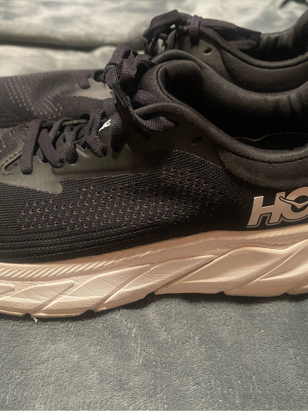 HOKA One One Arahi 5 Running Shoes WMS Size 8.5 Black White